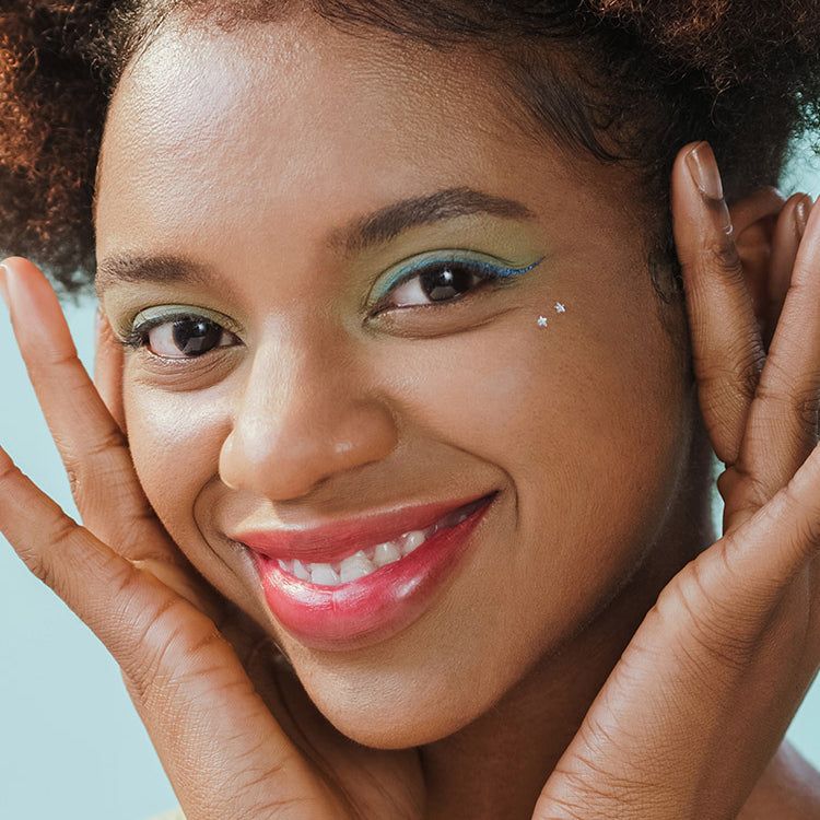 Dazzling Liquid Eyeliner